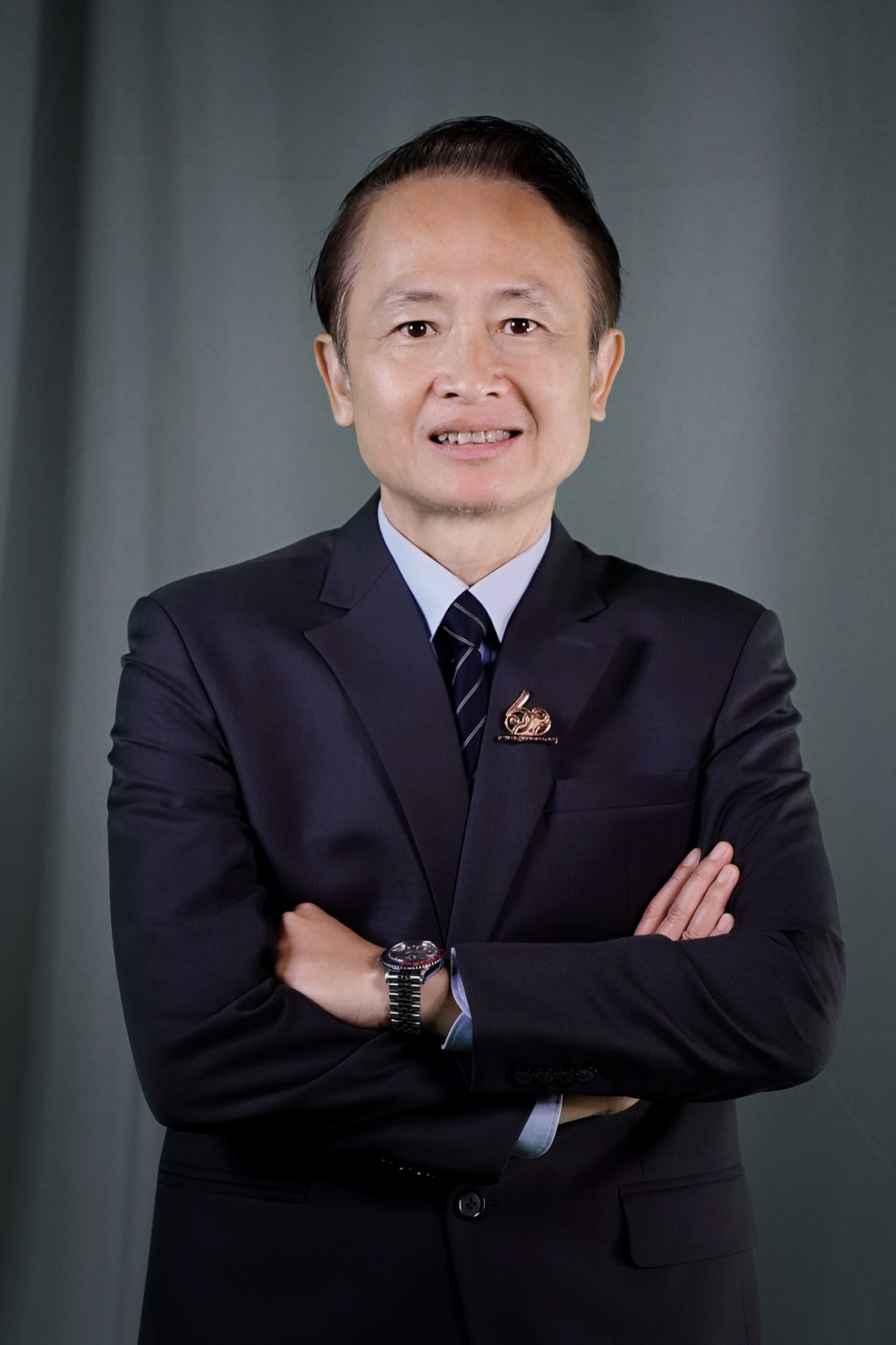 รองศาสตราจารย์ ดร.อภิชาต โสภาแดง